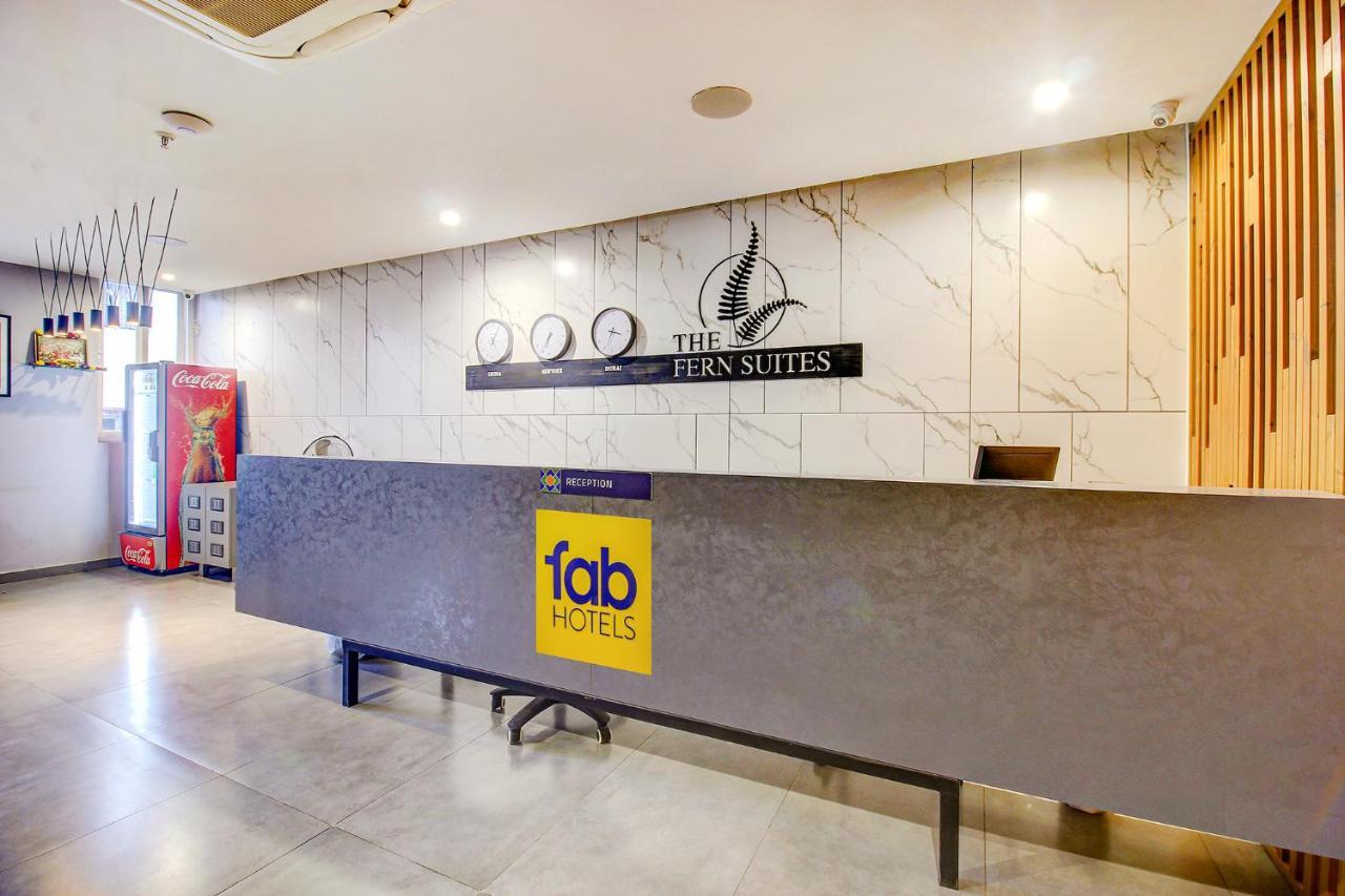 Fabhotel Ssr Fern Suites - 100M From Gsm Mall Madeenaguda Lingampalli Extérieur photo