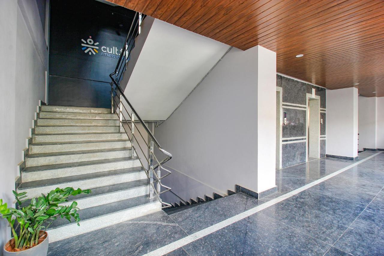Fabhotel Ssr Fern Suites - 100M From Gsm Mall Madeenaguda Lingampalli Extérieur photo