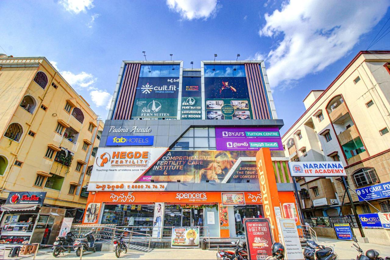 Fabhotel Ssr Fern Suites - 100M From Gsm Mall Madeenaguda Lingampalli Extérieur photo